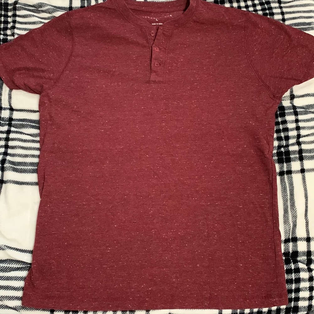 Aero Maroon Tee Size Large